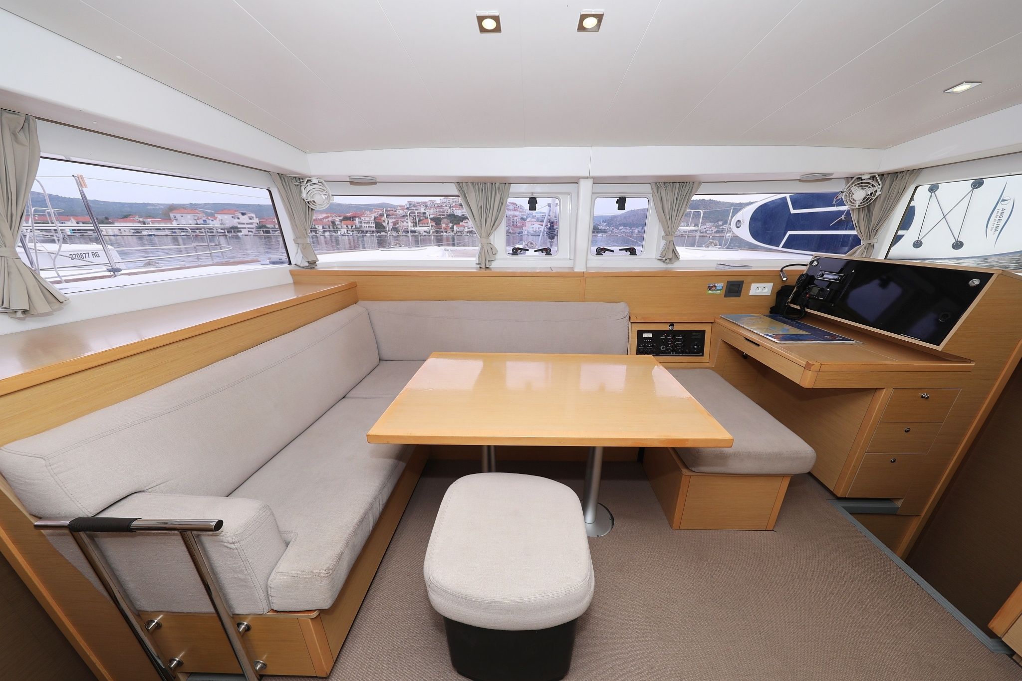 Lagoon 400 S2 | Ladies First