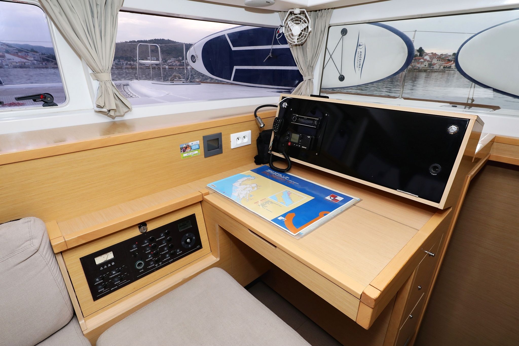 Lagoon 400 S2 | Ladies First