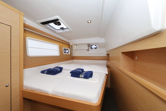 Lagoon 400 S2 | Ladies First