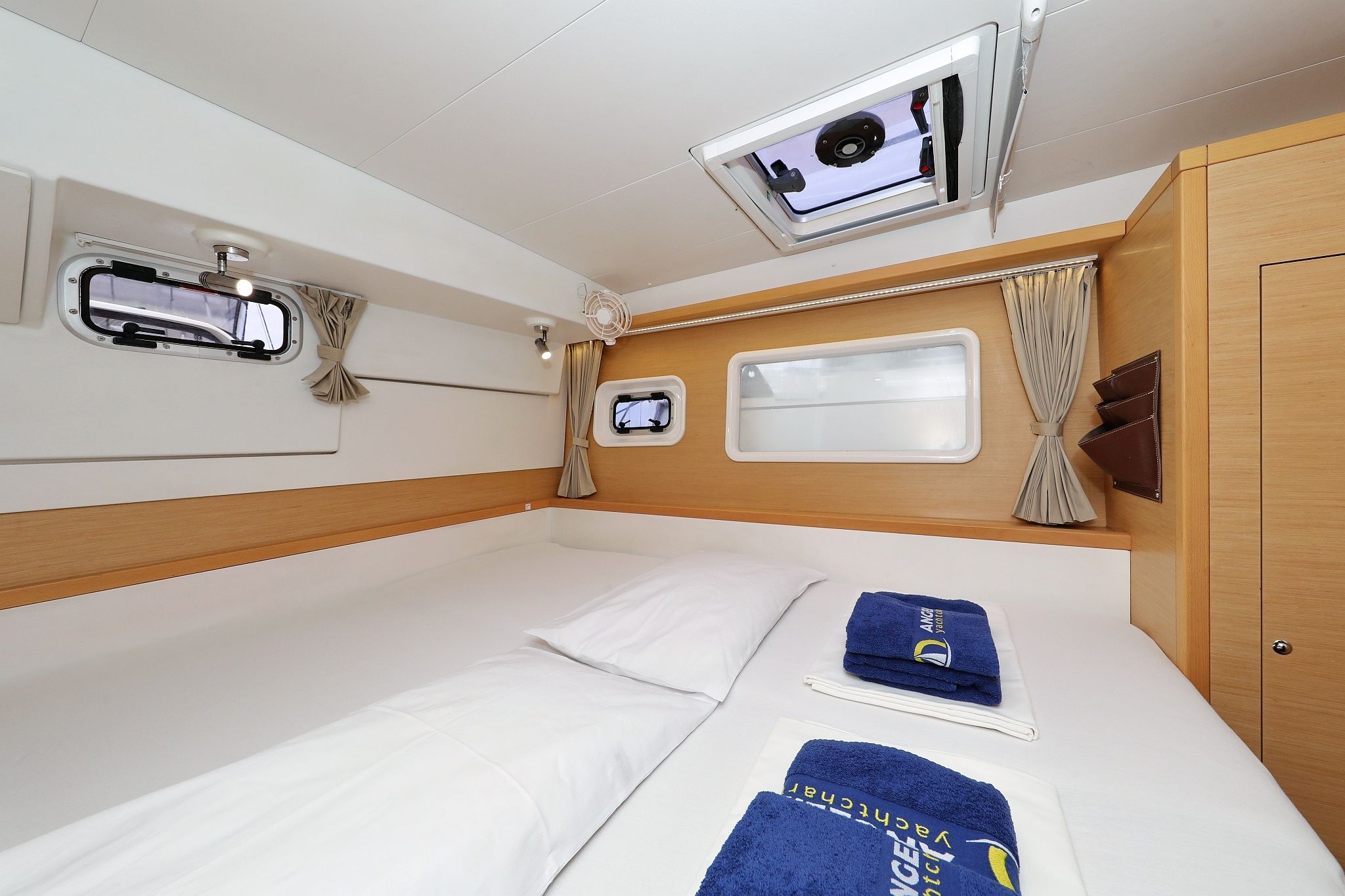 Lagoon 400 S2 | Ladies First