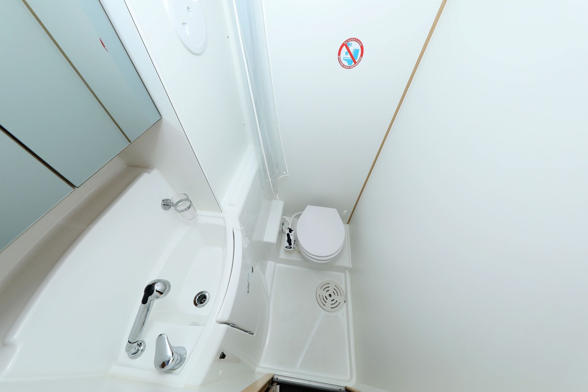 Lagoon 400 S2 | Ladies First