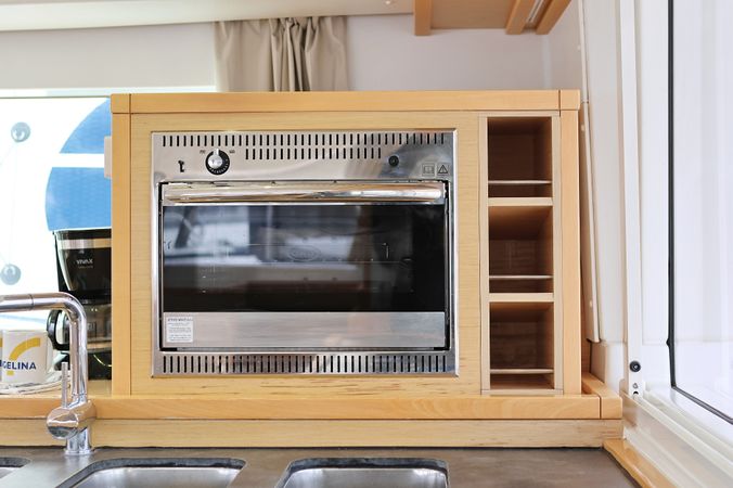 Lagoon 400 S2 | Ladies First