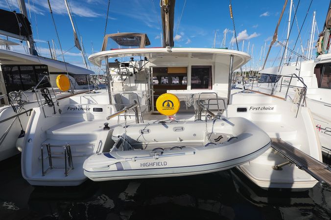 Lagoon 400 S2 | First Choice