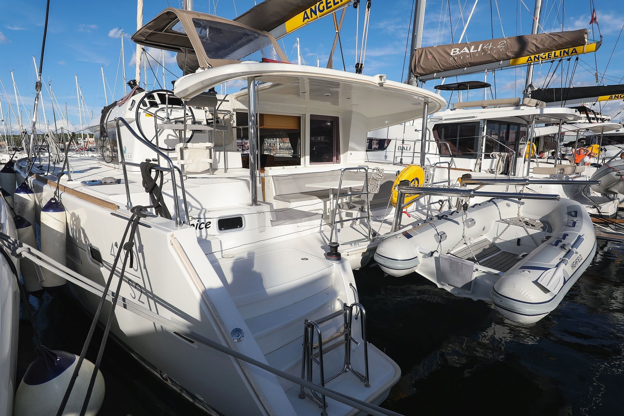 Lagoon 400 S2 | First Choice