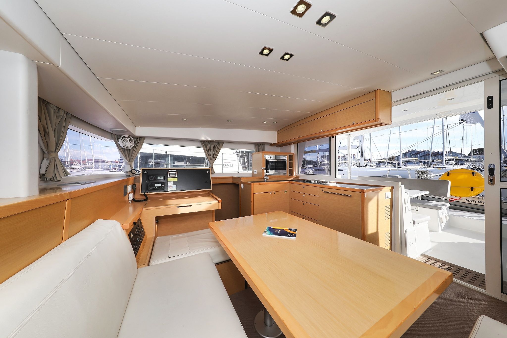 Lagoon 400 S2 | First Choice