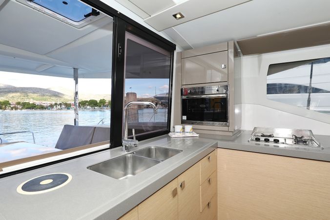 Fountaine Pajot Lucia 40 | Why Not