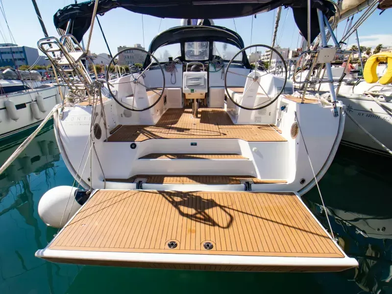 Bavaria Cruiser 46 | Konti