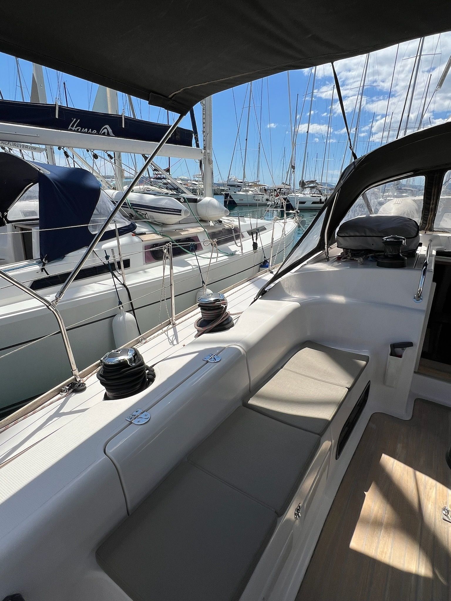 Salona 44 | Calanthe
