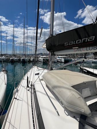Salona 44 | Calanthe