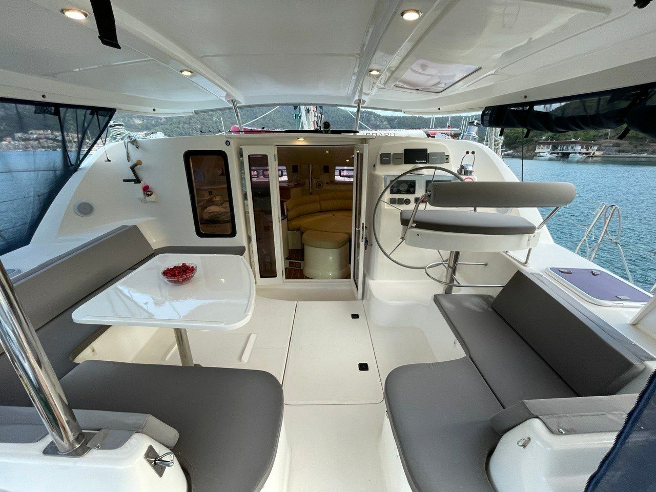 Leopard 4300 | Emocean