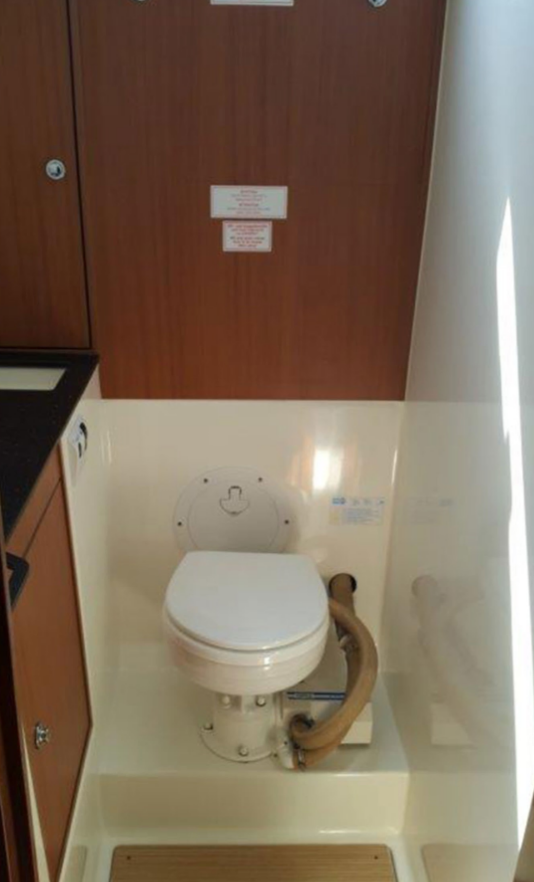 Bavaria Cruiser 45 | Saffron