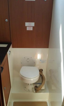 Bavaria Cruiser 45 | Saffron