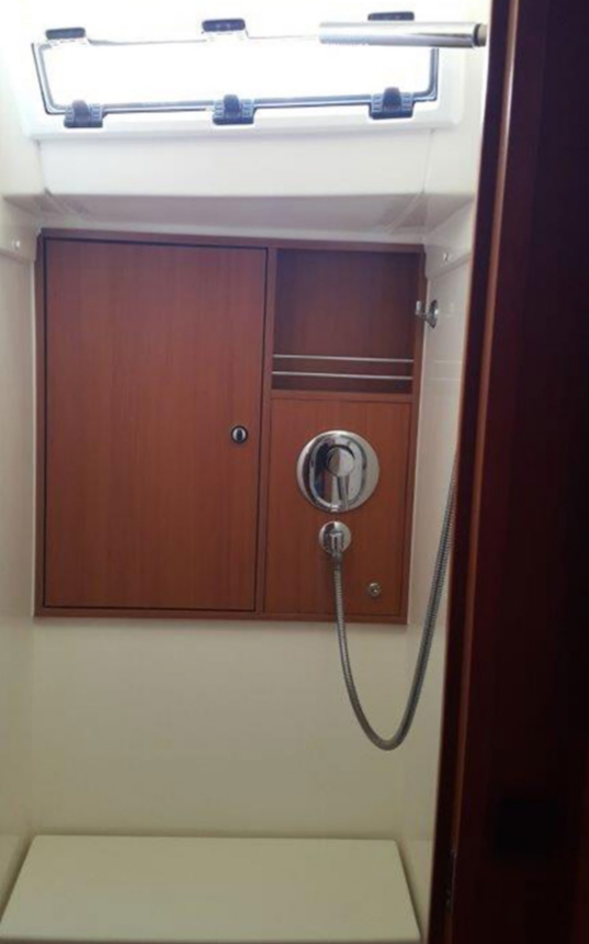 Bavaria Cruiser 45 | Saffron