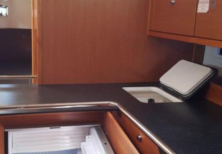 Bavaria Cruiser 45 | Saffron