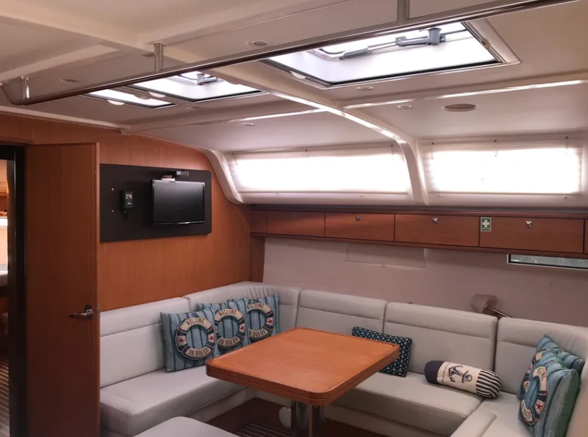 Bavaria Cruiser 51 | Gin Tonic
