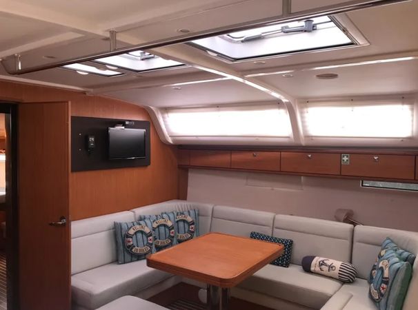 Bavaria Cruiser 51 | Gin Tonic