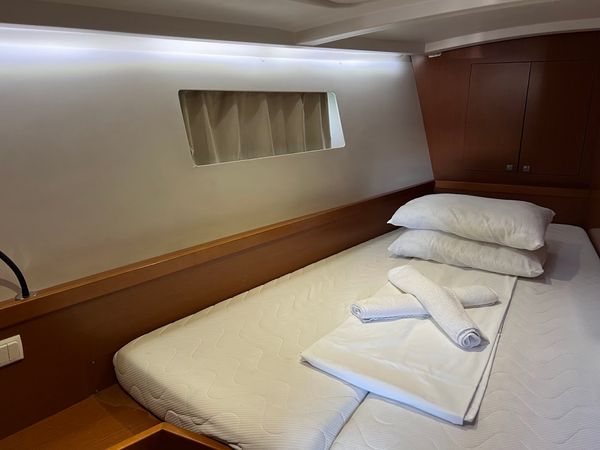 Beneteau Oceanis 45 | Beautiful Love