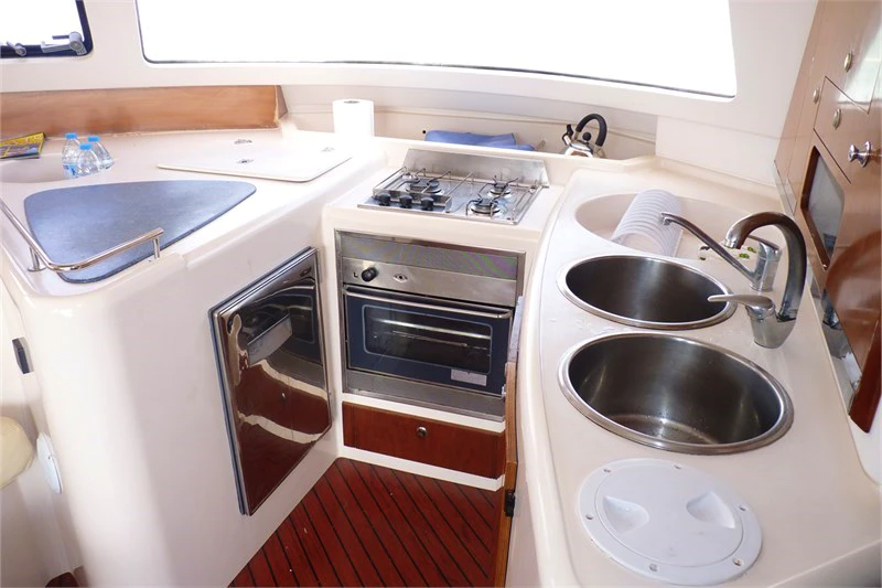 Fountaine Pajot Belize 43 | Artemis K12