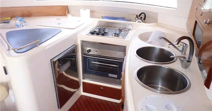 Fountaine Pajot Belize 43 | Artemis K12