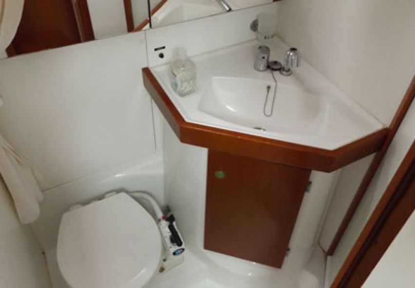 Beneteau Oceanis 50 | In Compliance