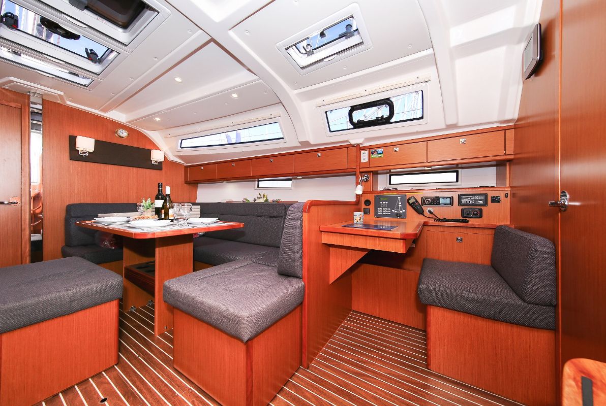 Bavaria Cruiser 41 | Morellina