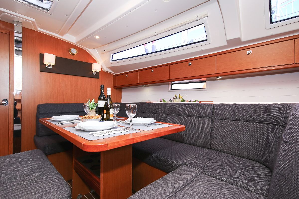 Bavaria Cruiser 41 | Morellina