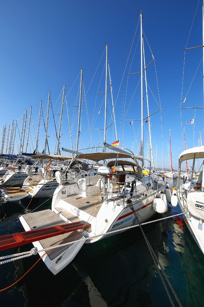 Bavaria Cruiser 41 | Morellina