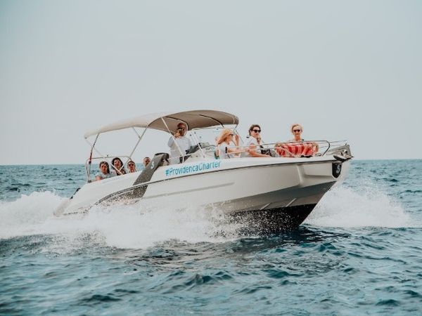 Beneteau Flyer 7.7 | Space deck