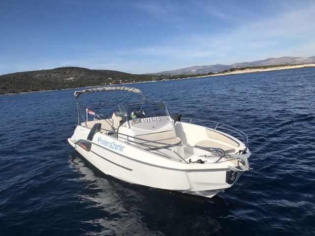 Beneteau Flyer 7.7 | Space deck