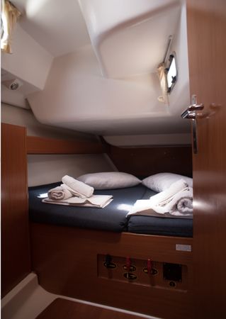 Beneteau Cyclades 43.4 | George's