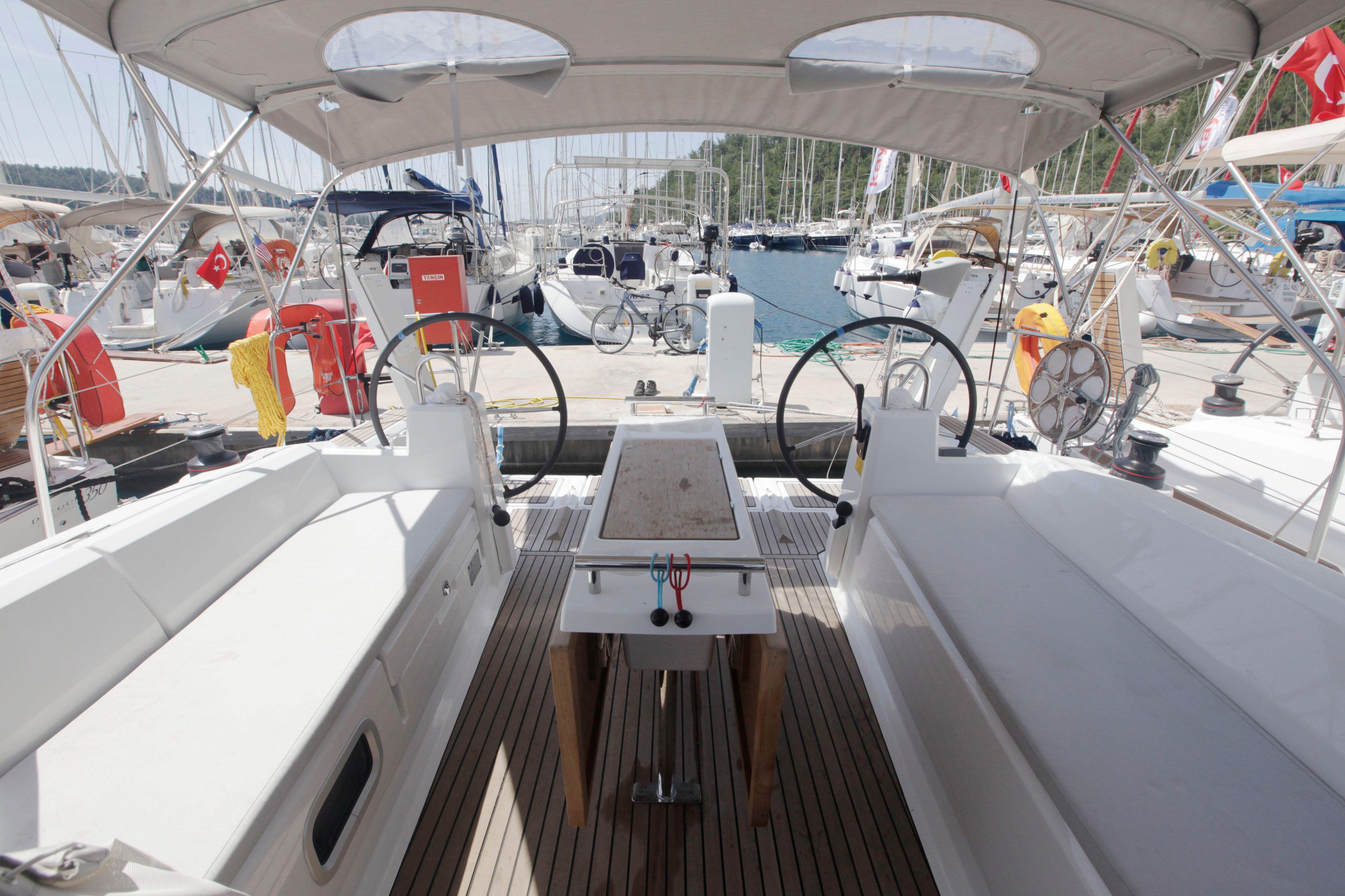 Beneteau Oceanis 38.1 | Missy