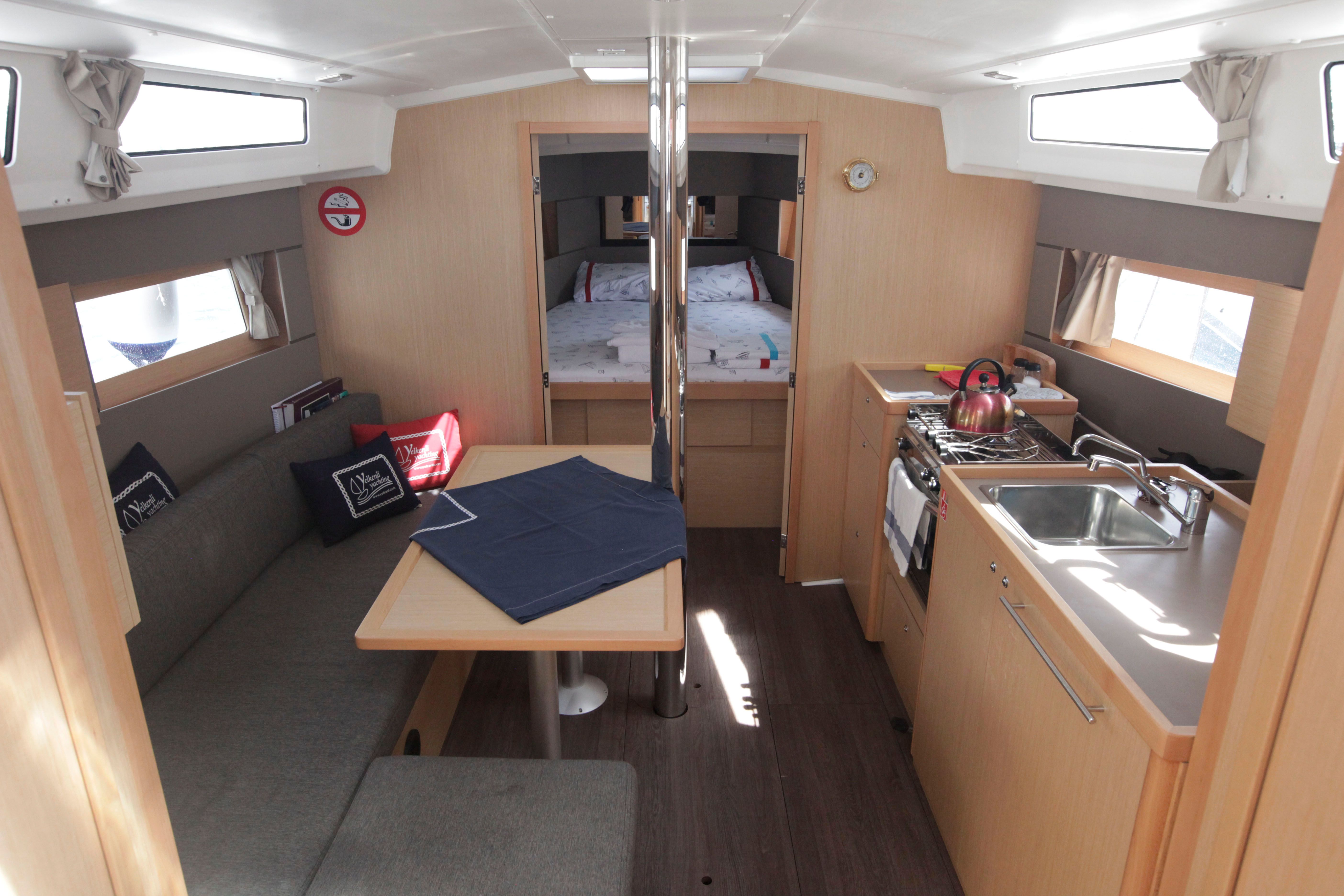 Beneteau Oceanis 38.1 | Missy