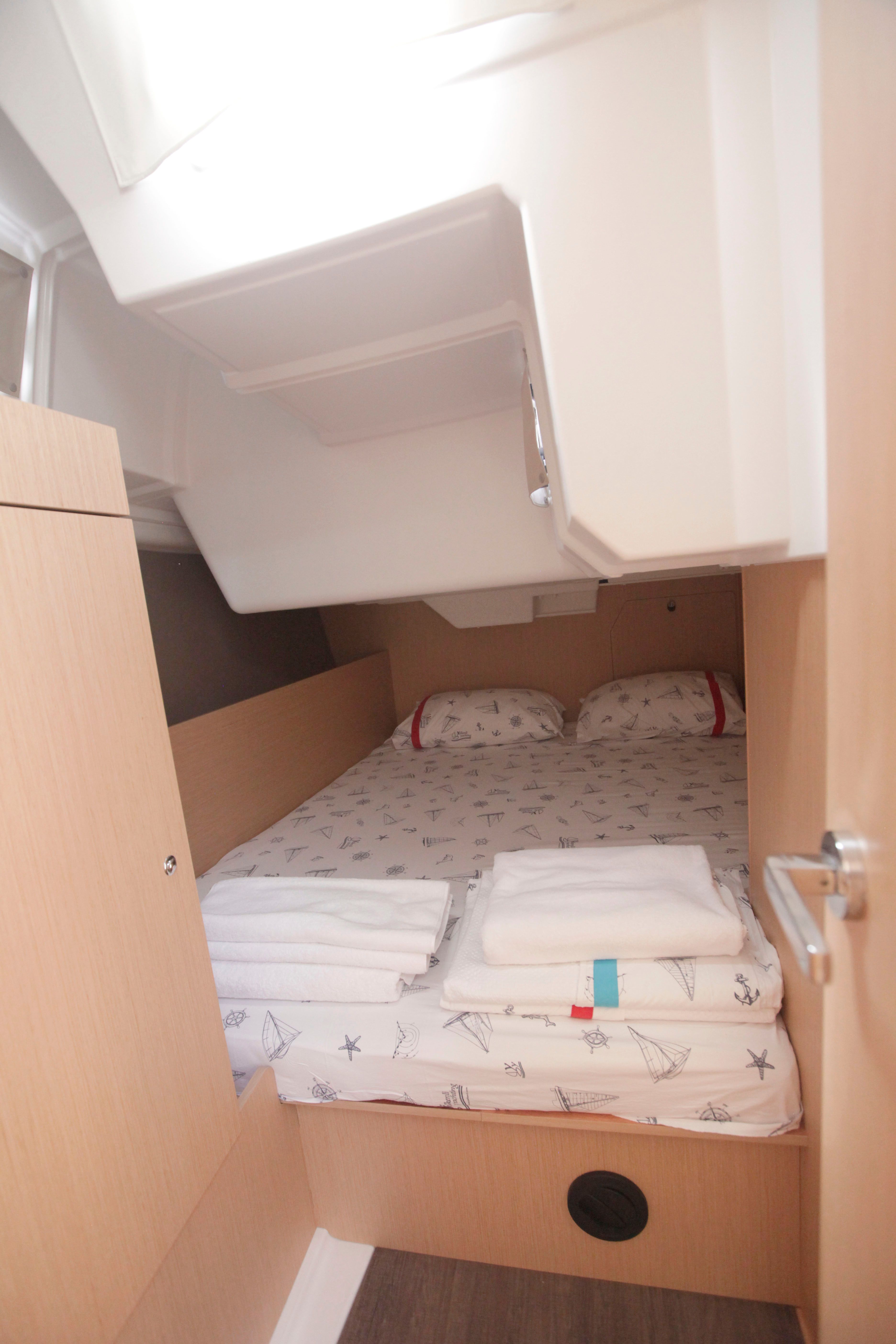 Beneteau Oceanis 38.1 | Missy