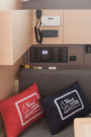 Beneteau Oceanis 38.1 | Missy