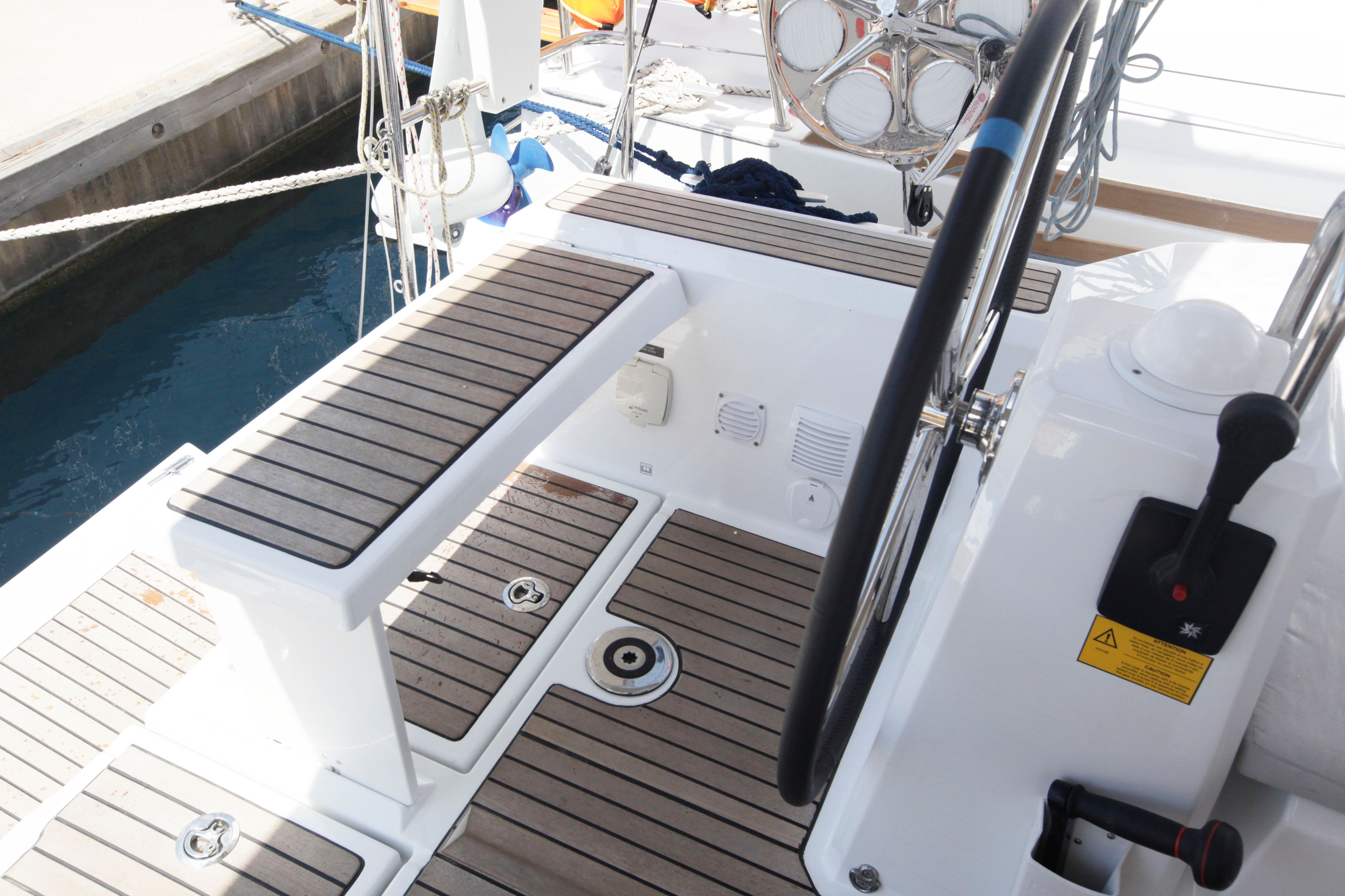 Beneteau Oceanis 38.1 | Missy