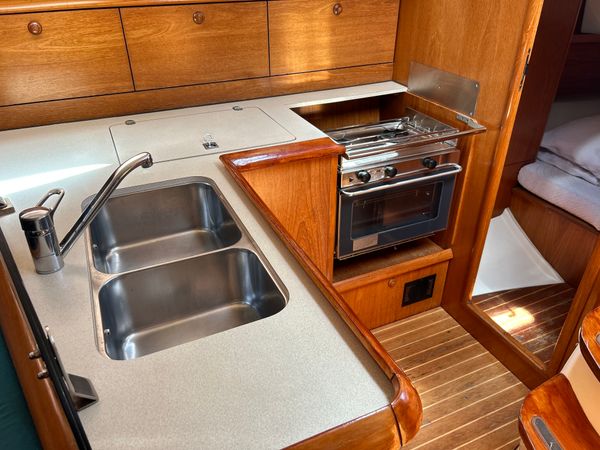 Jeanneau Sun Odyssey 37 | L'Avvelenata