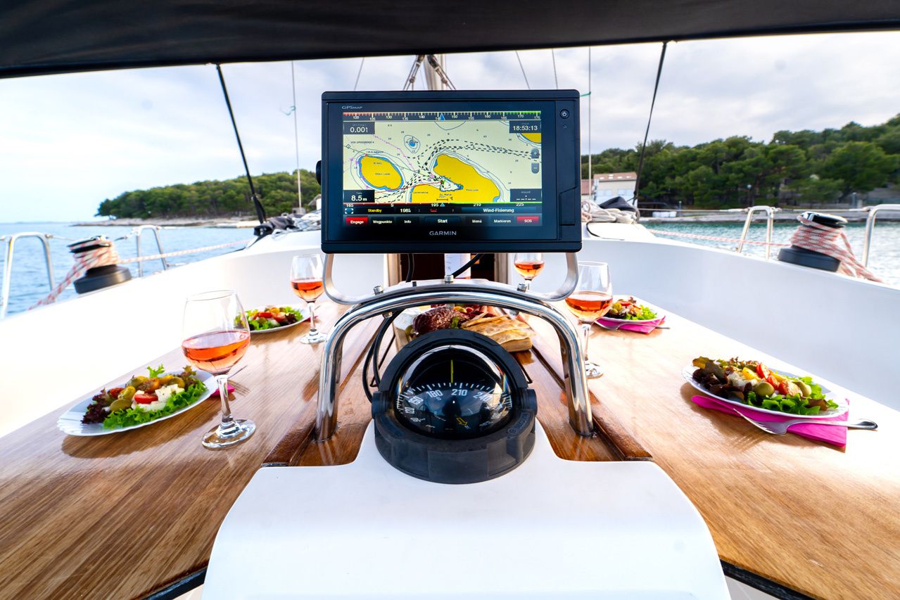 Bavaria Cruiser 46 | White Star