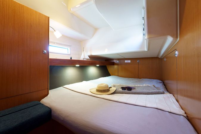 Bavaria Cruiser 46 | White Star