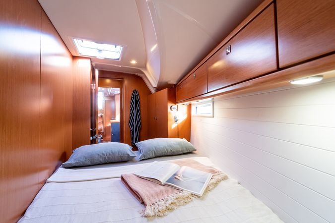 Bavaria Cruiser 46 | White Star