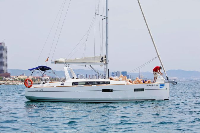 Beneteau Oceanis 38 | Simge