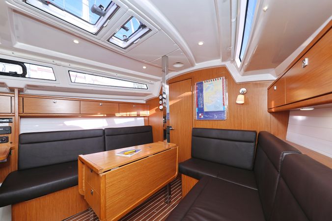 Bavaria Cruiser 33 | Dolce Vita