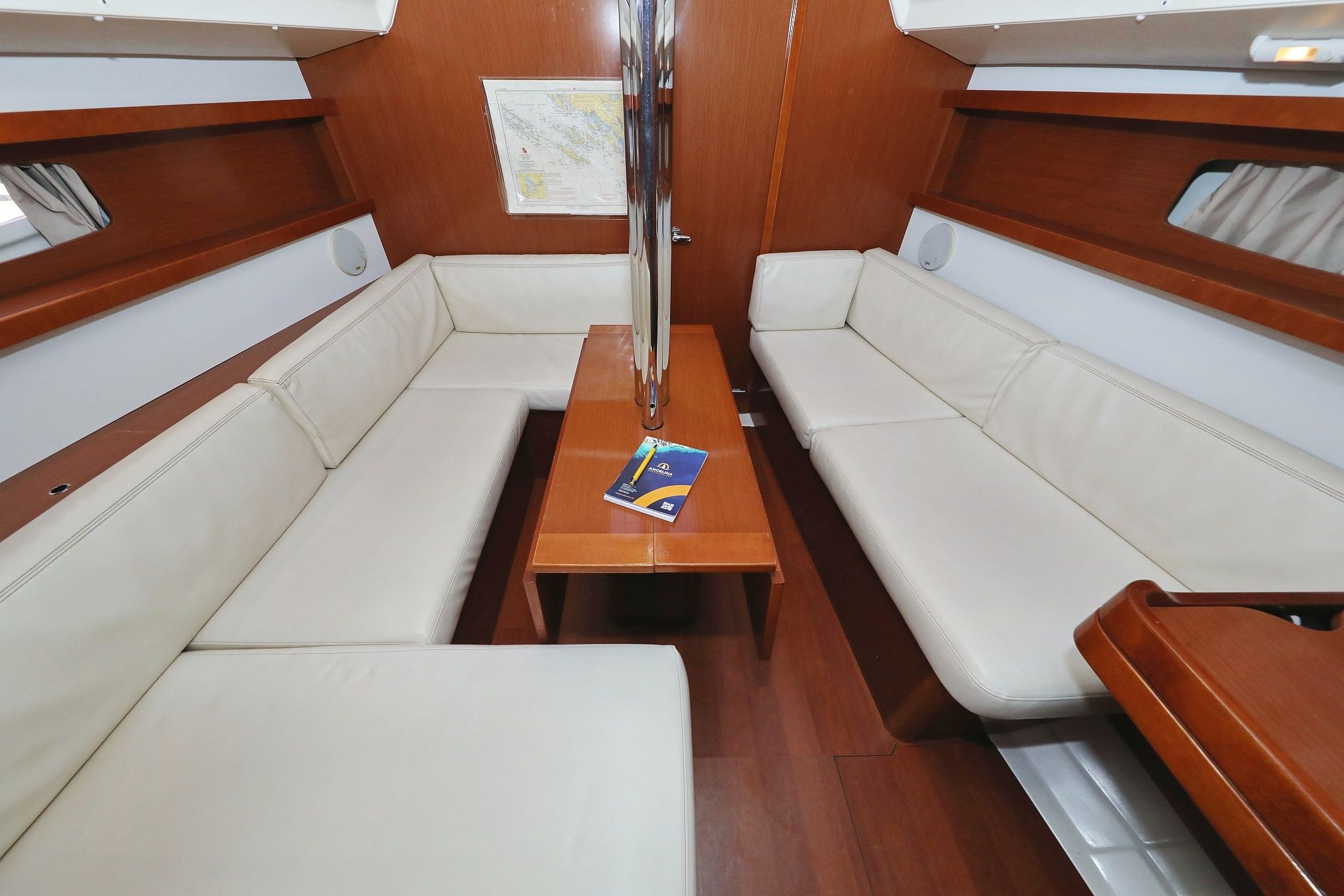 Beneteau Oceanis 34 | Star Elisabeth