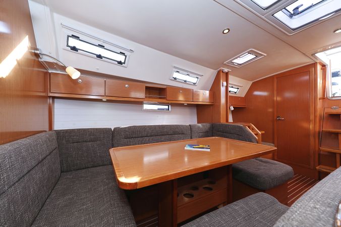 Bavaria Cruiser 40S | Silver Arrow