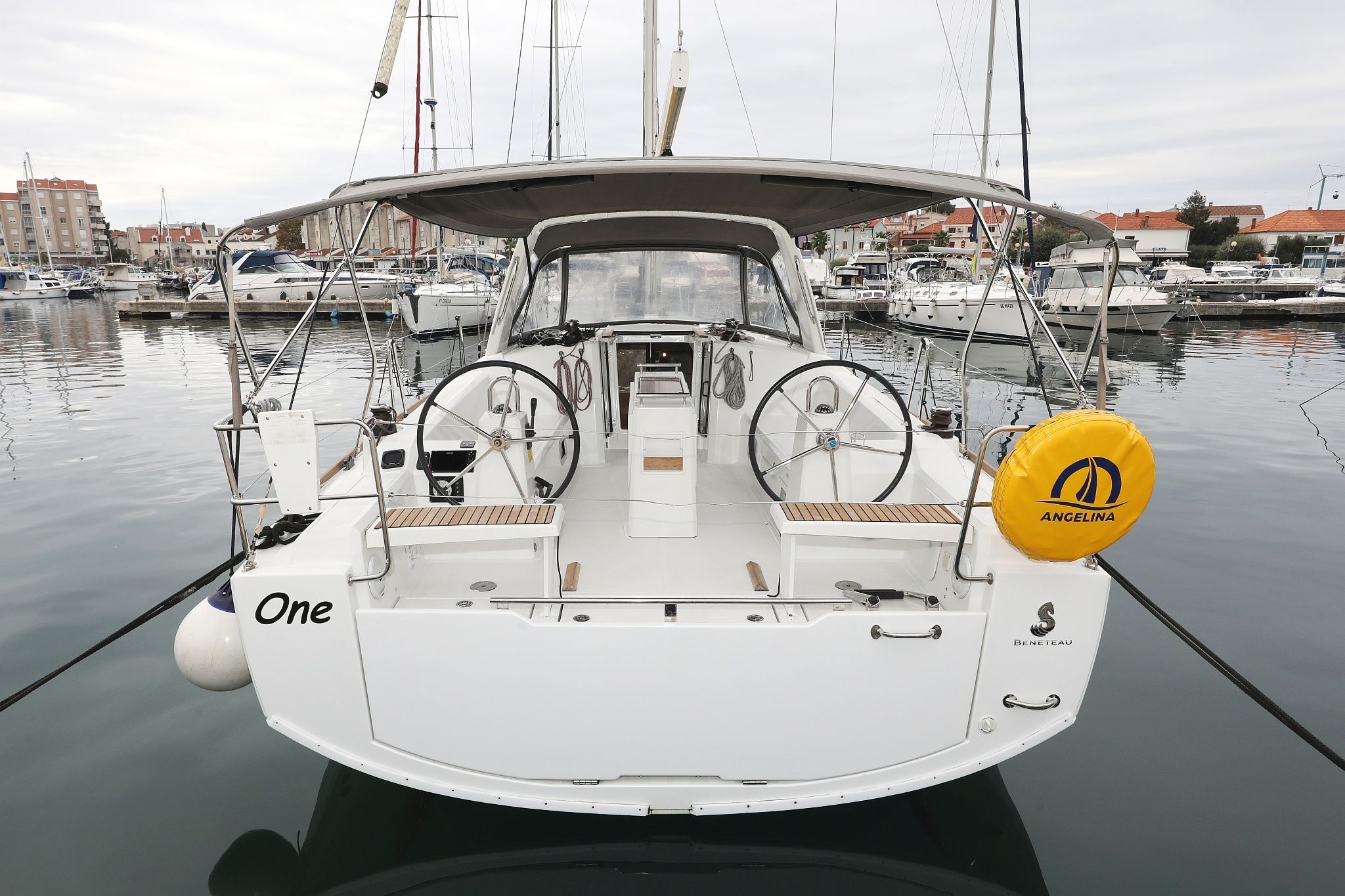 Beneteau Oceanis 38 | One