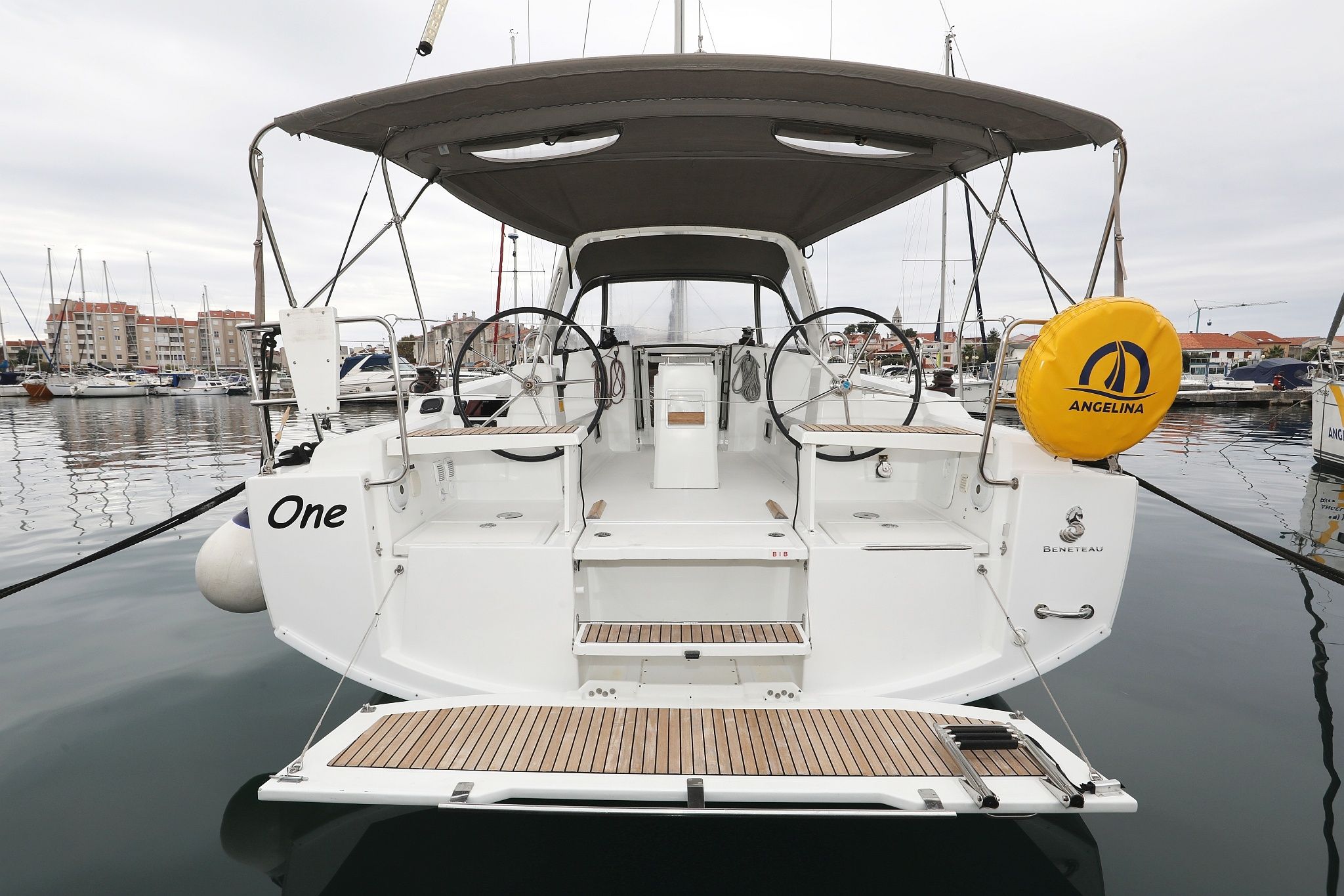 Beneteau Oceanis 38 | One