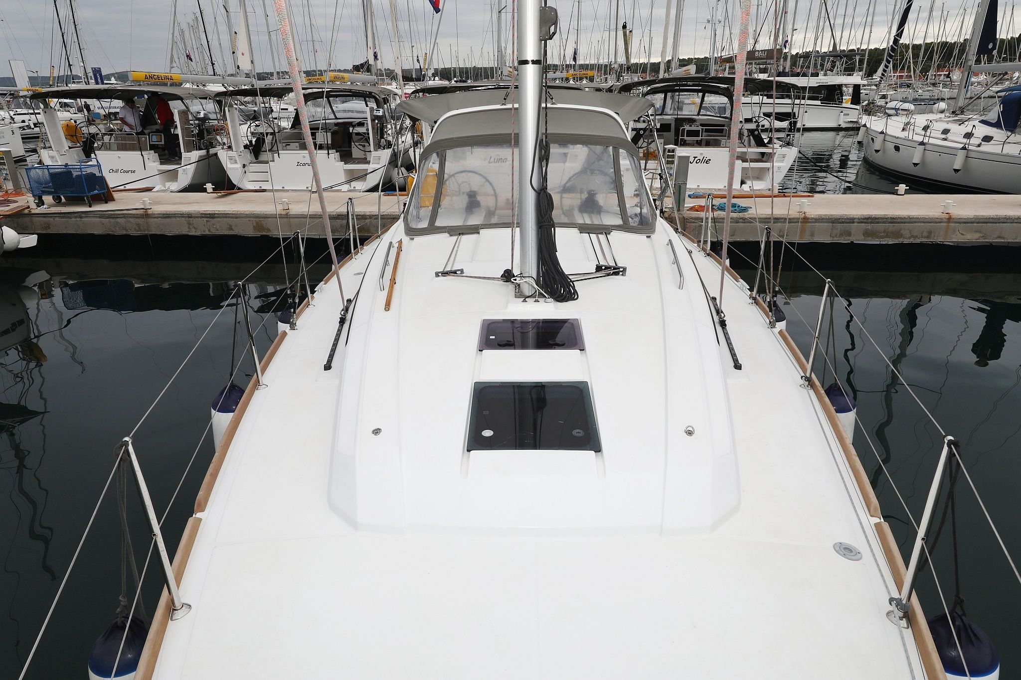Beneteau Oceanis 38 | One