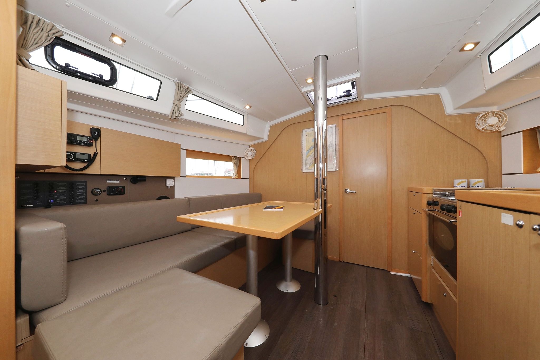 Beneteau Oceanis 38 | One