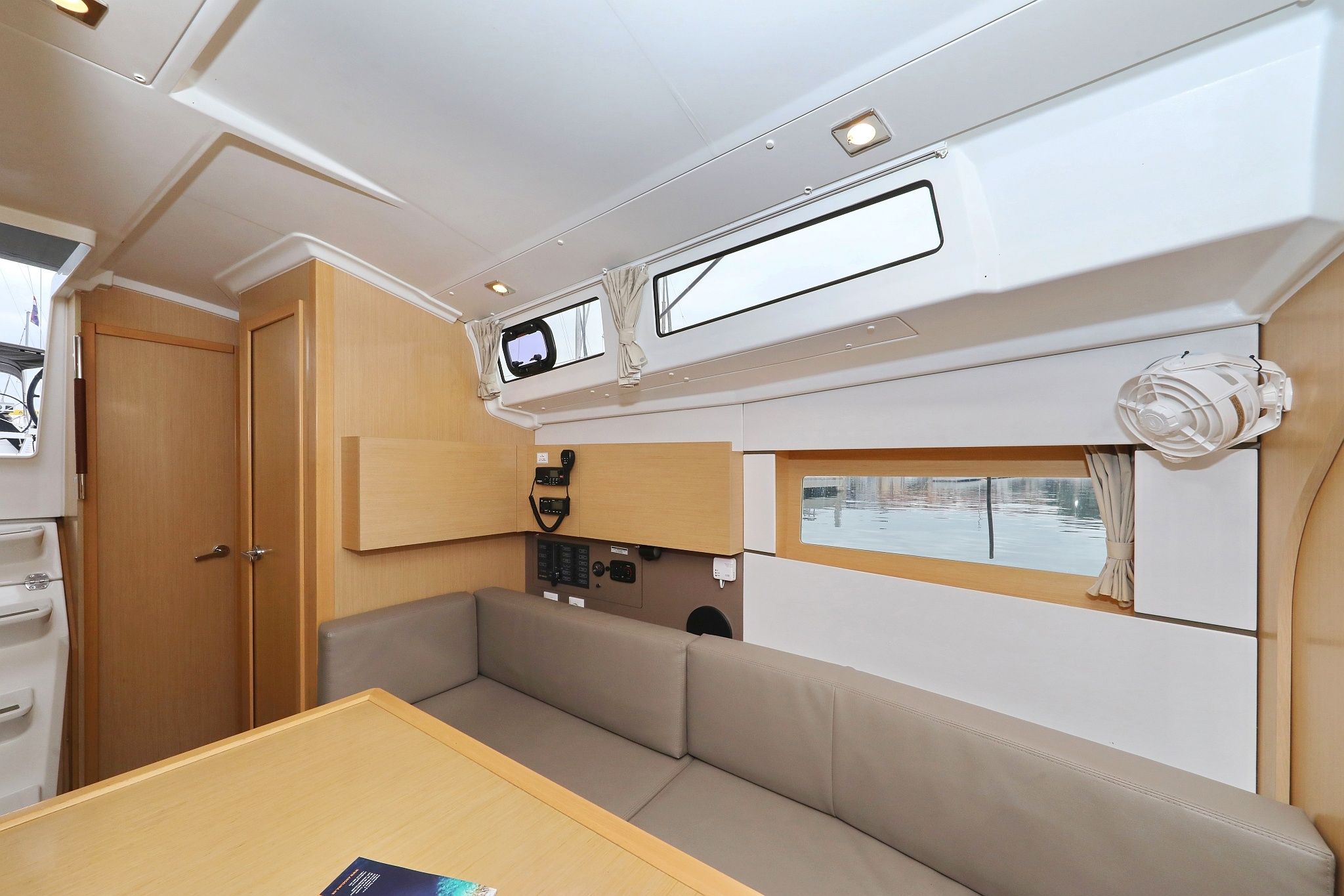 Beneteau Oceanis 38 | One