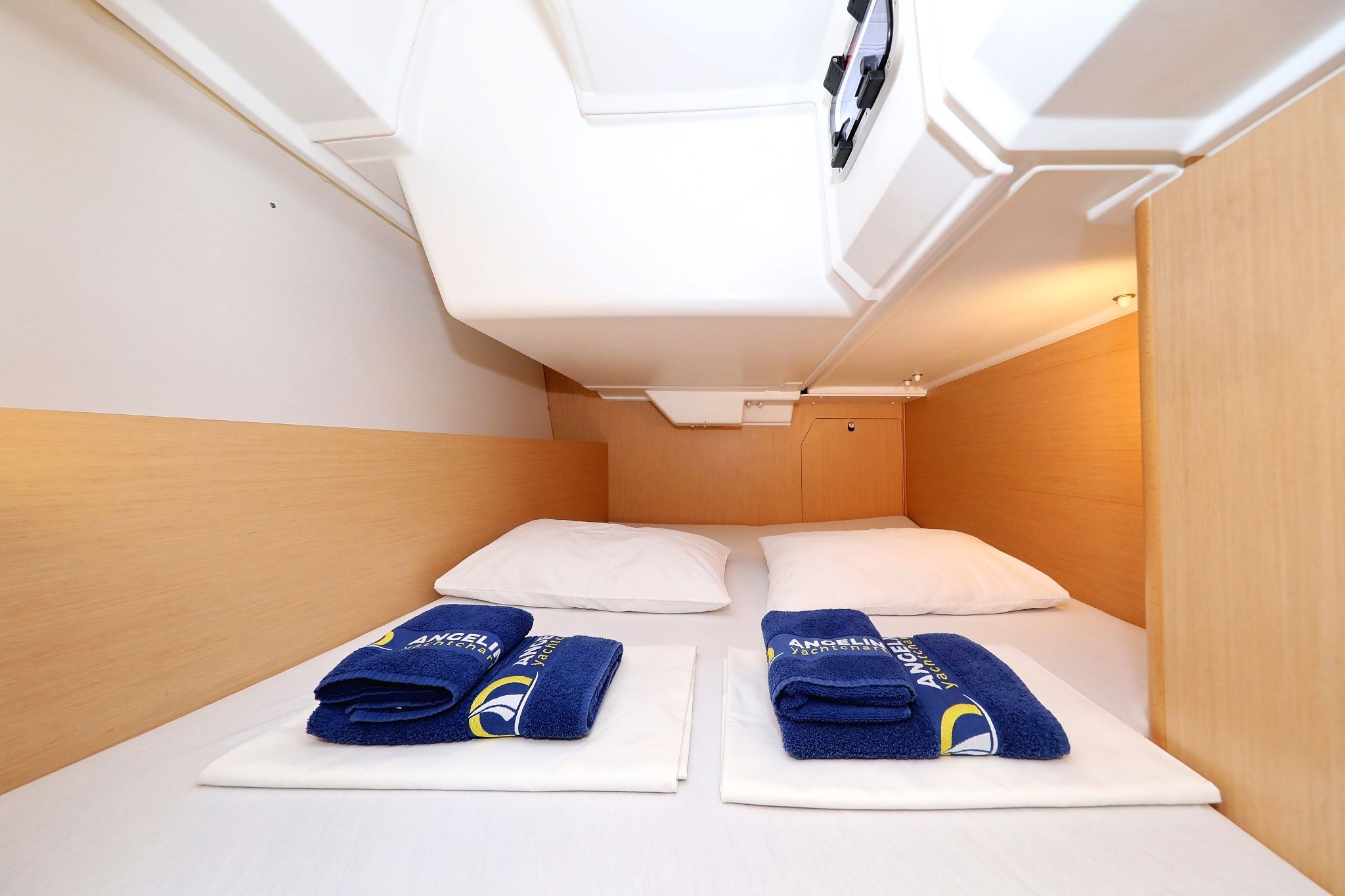 Beneteau Oceanis 38 | One