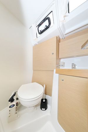 Beneteau Oceanis 38 | One